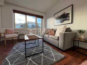 Vibrant Stay in the Heart of St Kilda